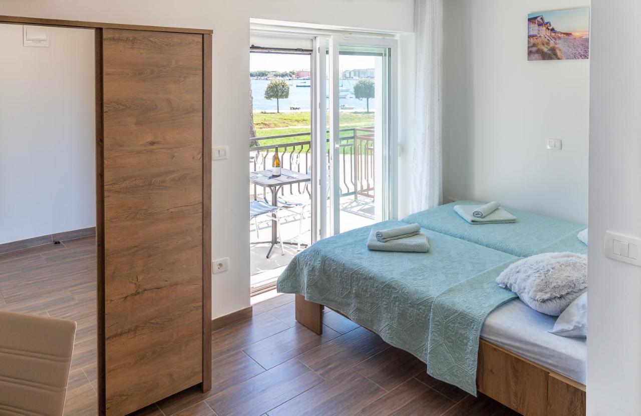 Villa Umag Seafront Exteriör bild