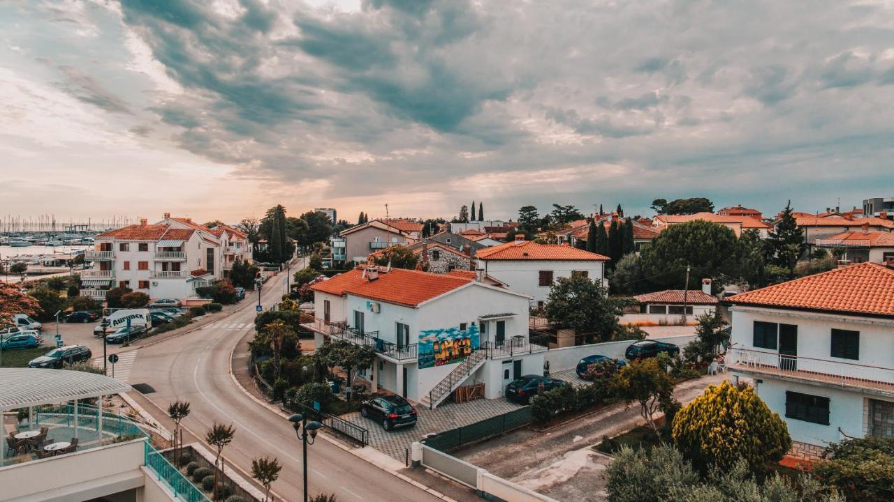 Villa Umag Seafront Exteriör bild